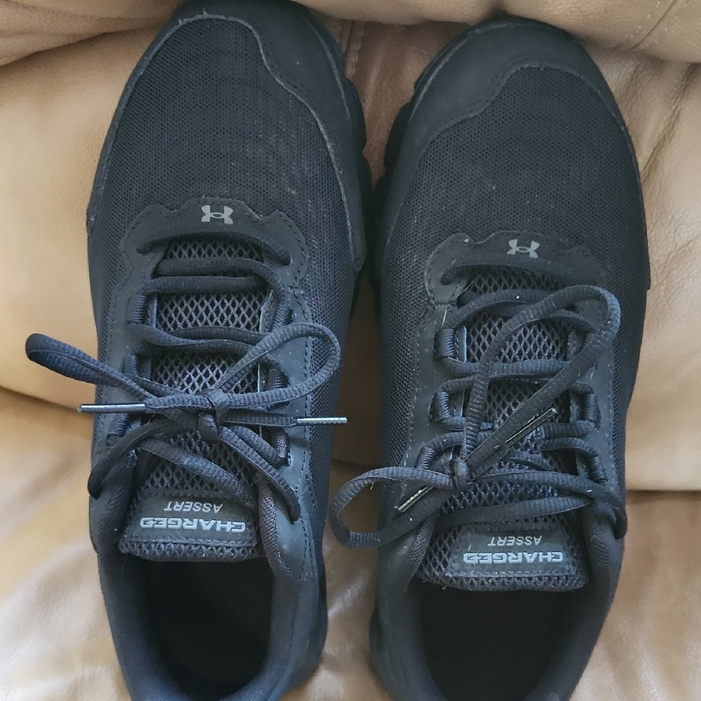Under Armour Black Athletic Shoes for Performance